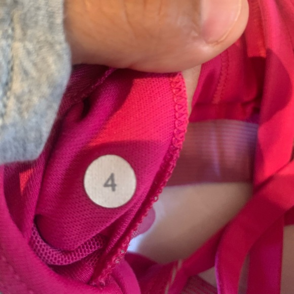 Lululemon sportsbra - Picture 4 of 4